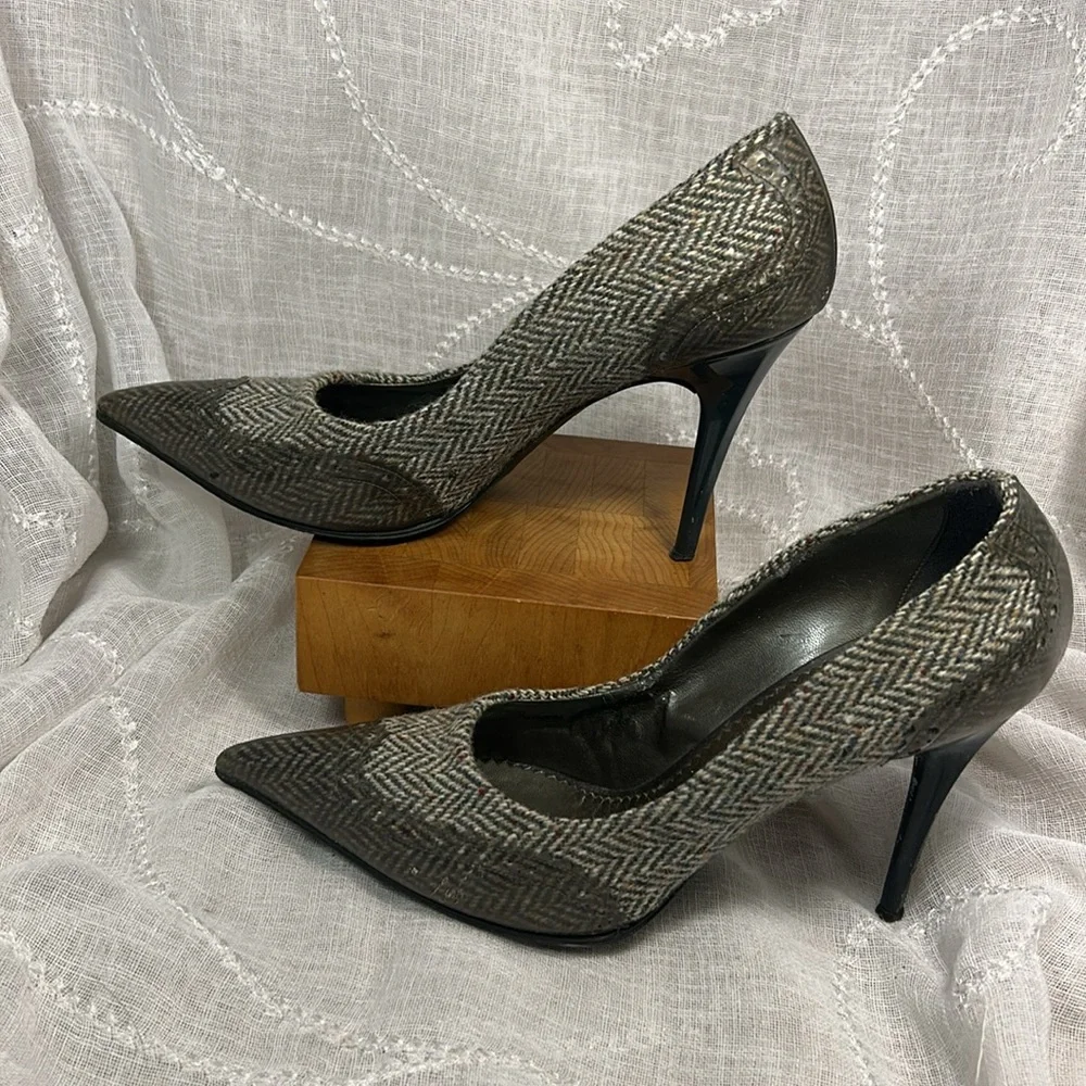 Stella Mccartney plaid classic pump heels